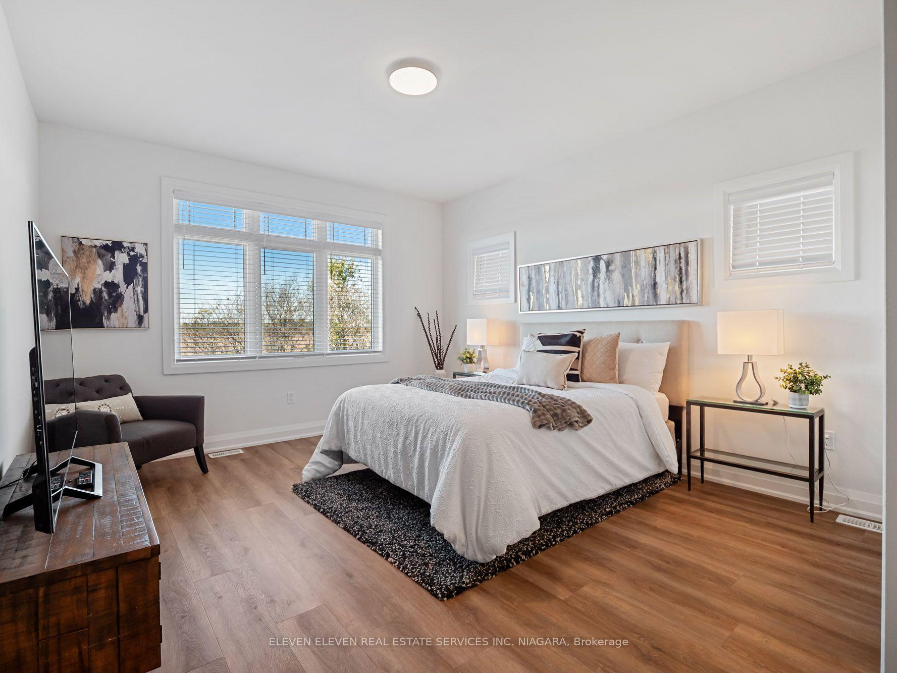 Photo 13 of 7483 Sherrilee Crescent, Niagara Falls, Brown — HOMEH
