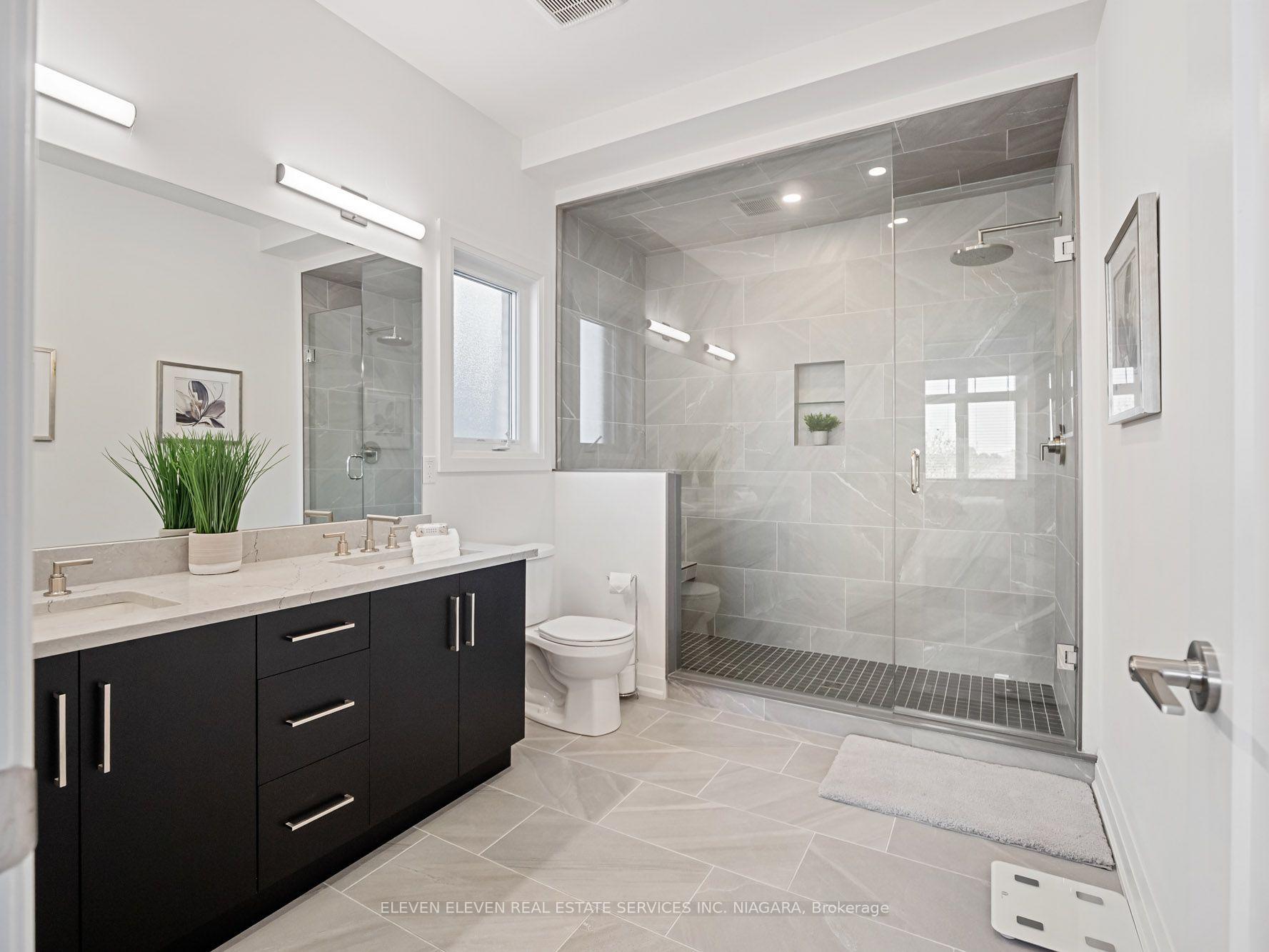 Photo 15 of 7483 Sherrilee Crescent, Niagara Falls, Brown — HOMEH
