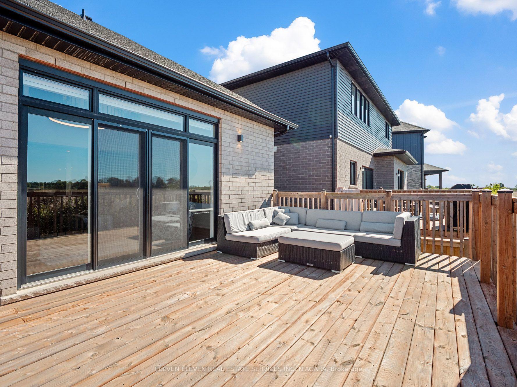 Photo 30 of 7483 Sherrilee Crescent, Niagara Falls, Brown — HOMEH
