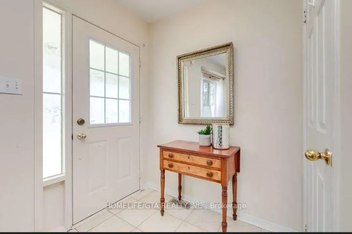 Photo 3 of 25 Haverhill Crescent, Whitby, Taunton North — HOMEH