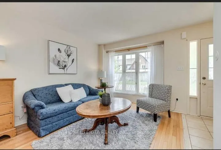 Photo 4 of 25 Haverhill Crescent, Whitby, Taunton North — HOMEH