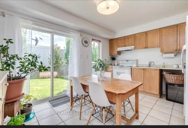 Photo 6 of 25 Haverhill Crescent, Whitby, Taunton North — HOMEH