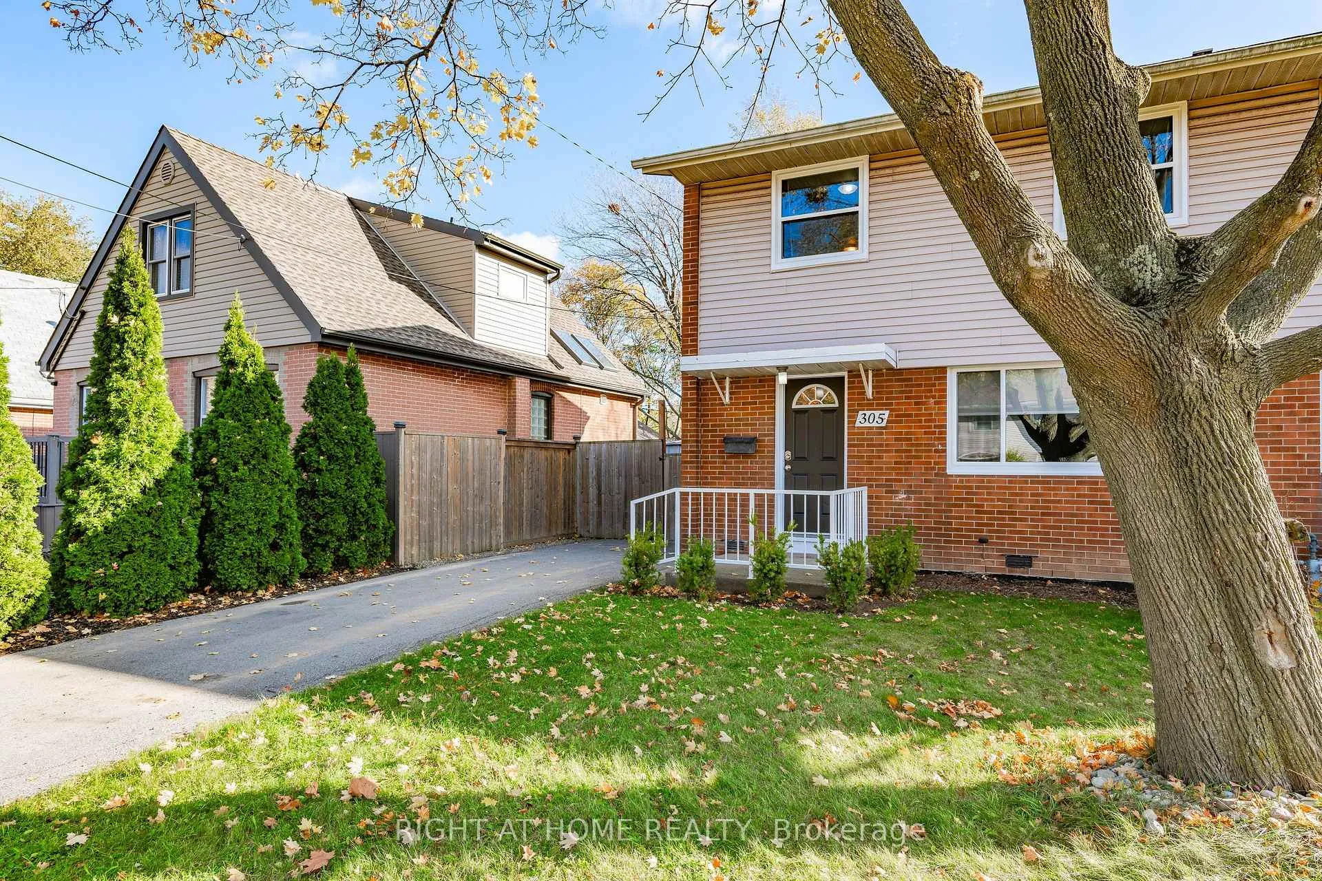 Photo 3 of 305 East 24th Street, Hamilton, Burkholme — HOMEH