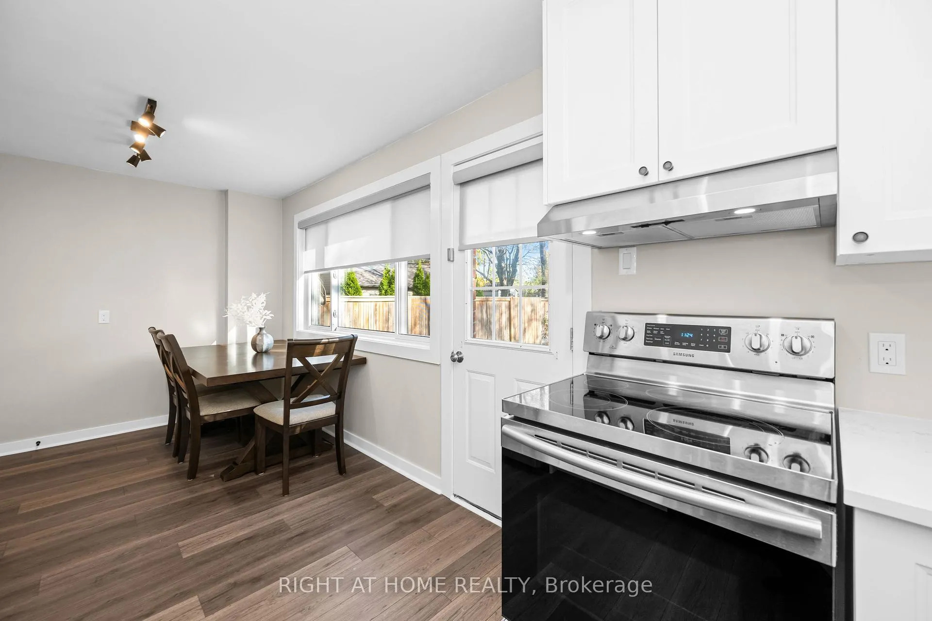 Photo 12 of 305 East 24th Street, Hamilton, Burkholme — HOMEH