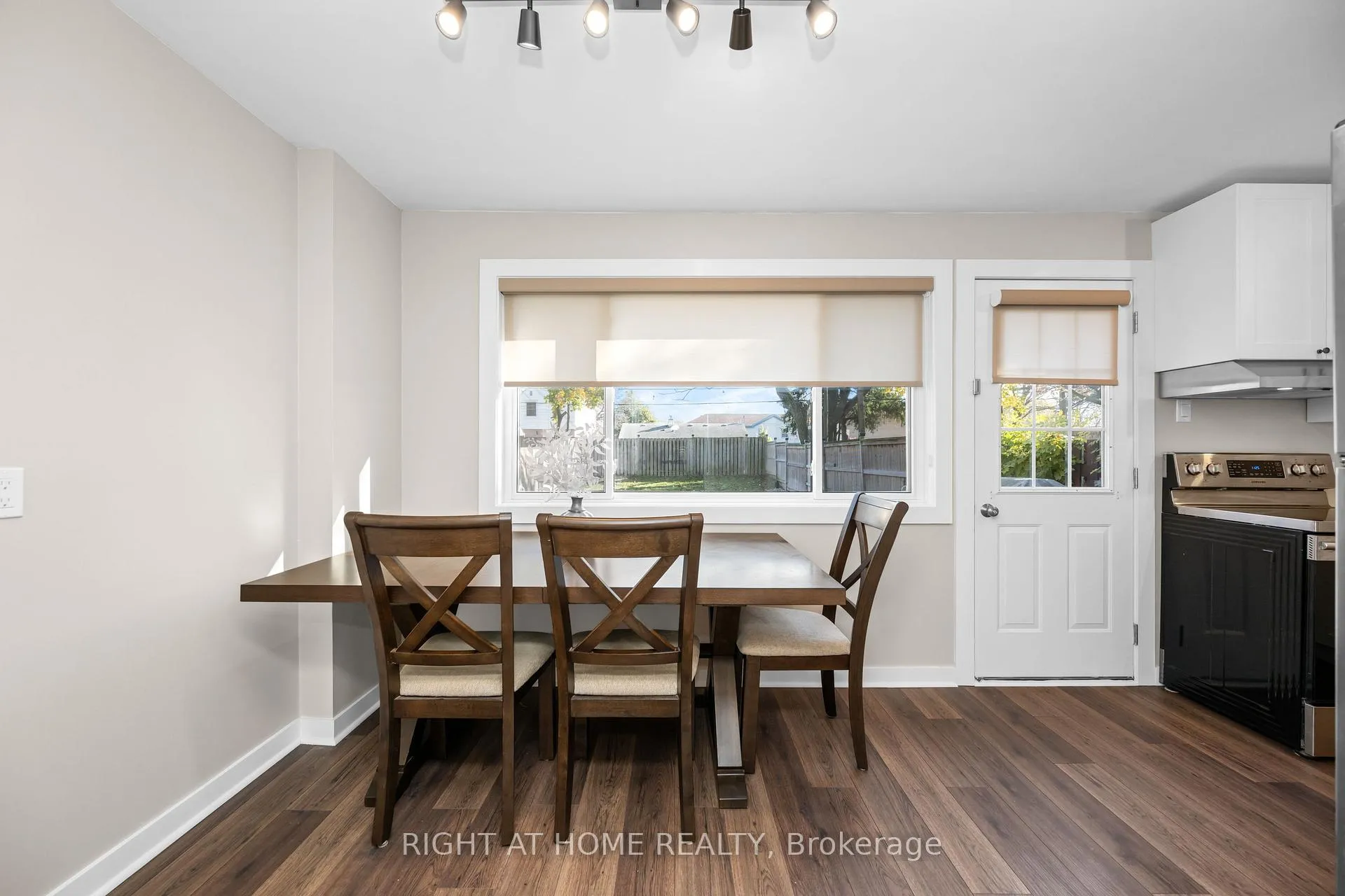 Photo 16 of 305 East 24th Street, Hamilton, Burkholme — HOMEH