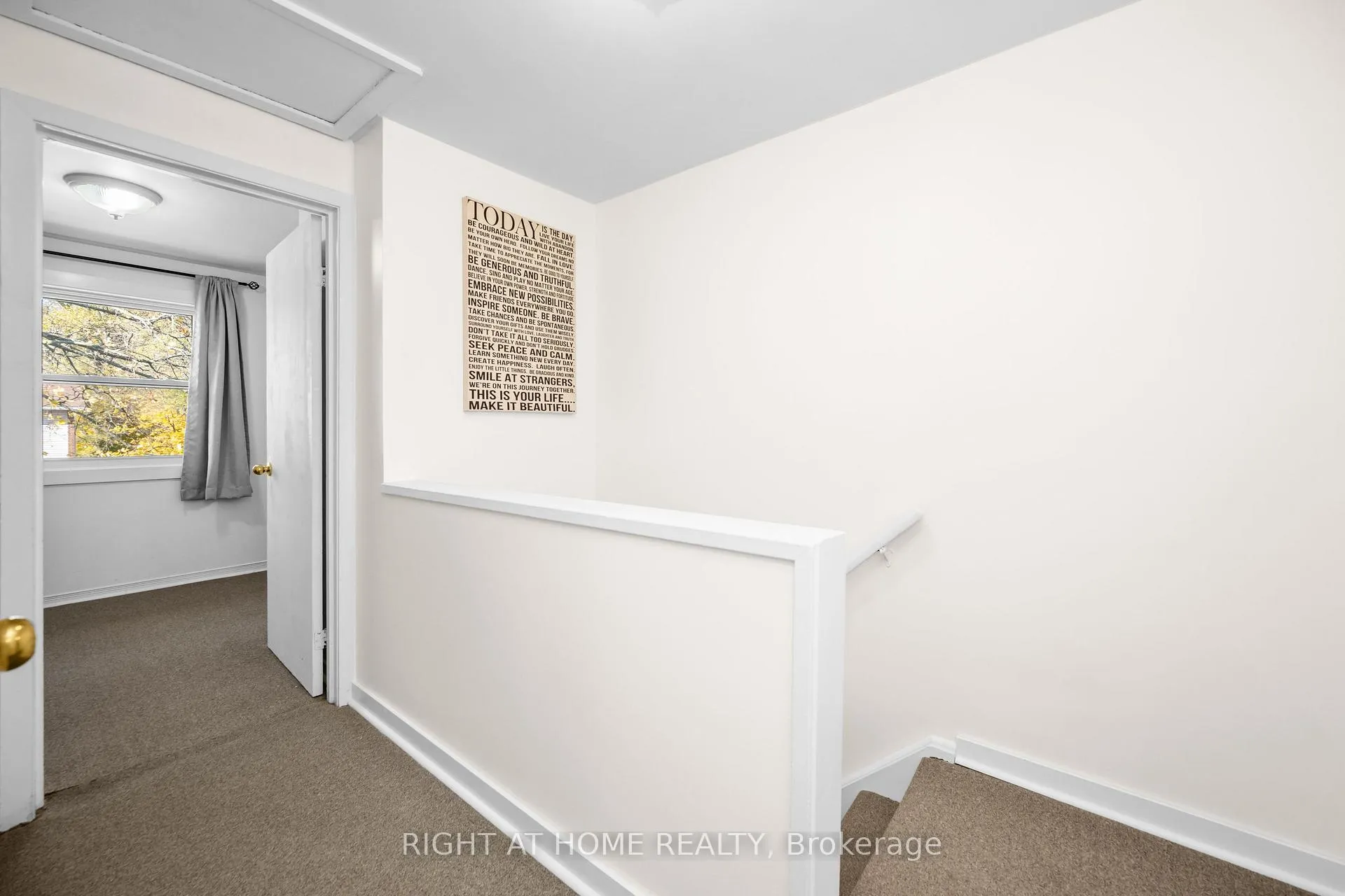 Photo 19 of 305 East 24th Street, Hamilton, Burkholme — HOMEH
