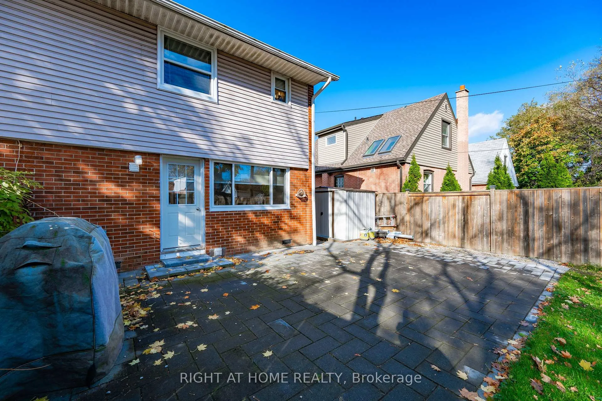 Photo 30 of 305 East 24th Street, Hamilton, Burkholme — HOMEH