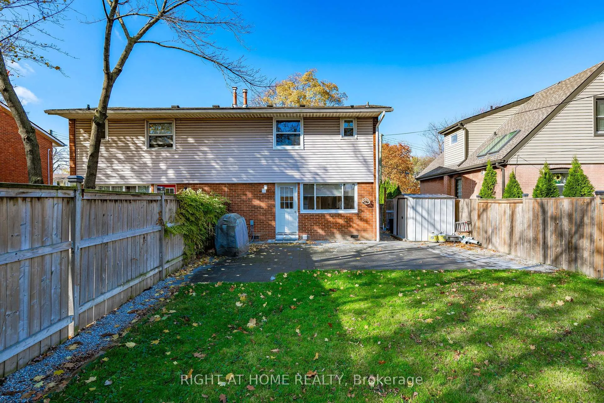 Photo 32 of 305 East 24th Street, Hamilton, Burkholme — HOMEH