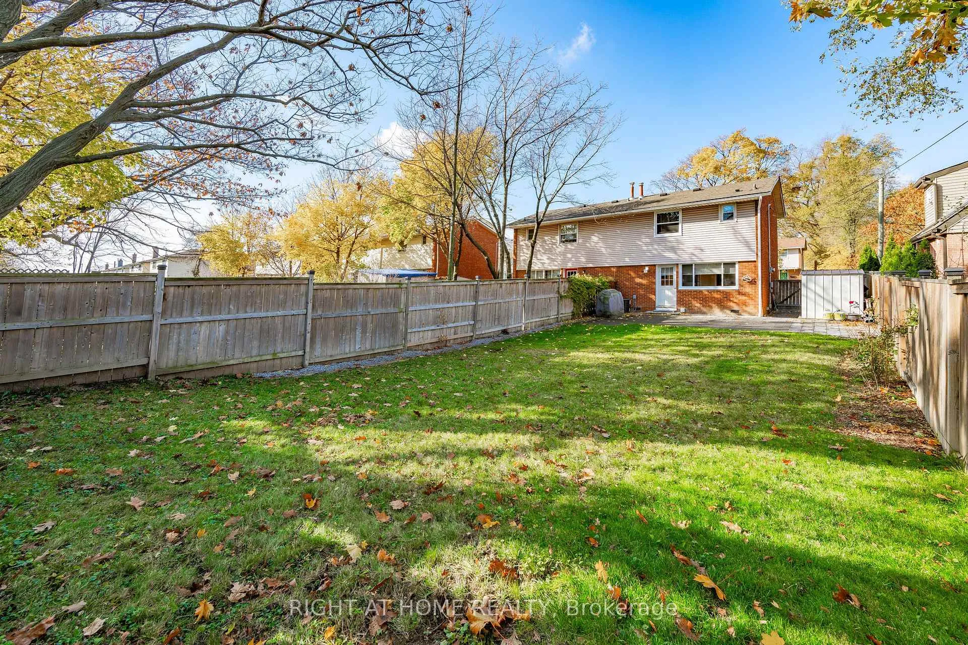 Photo 33 of 305 East 24th Street, Hamilton, Burkholme — HOMEH