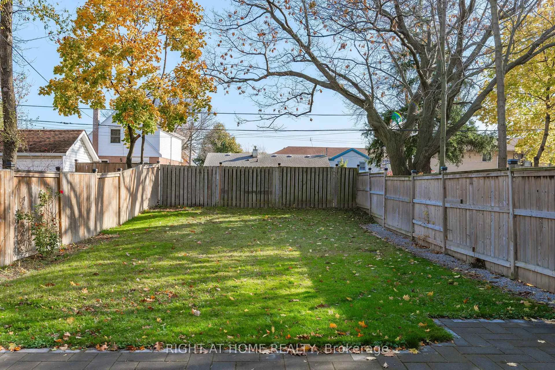Photo 36 of 305 East 24th Street, Hamilton, Burkholme — HOMEH