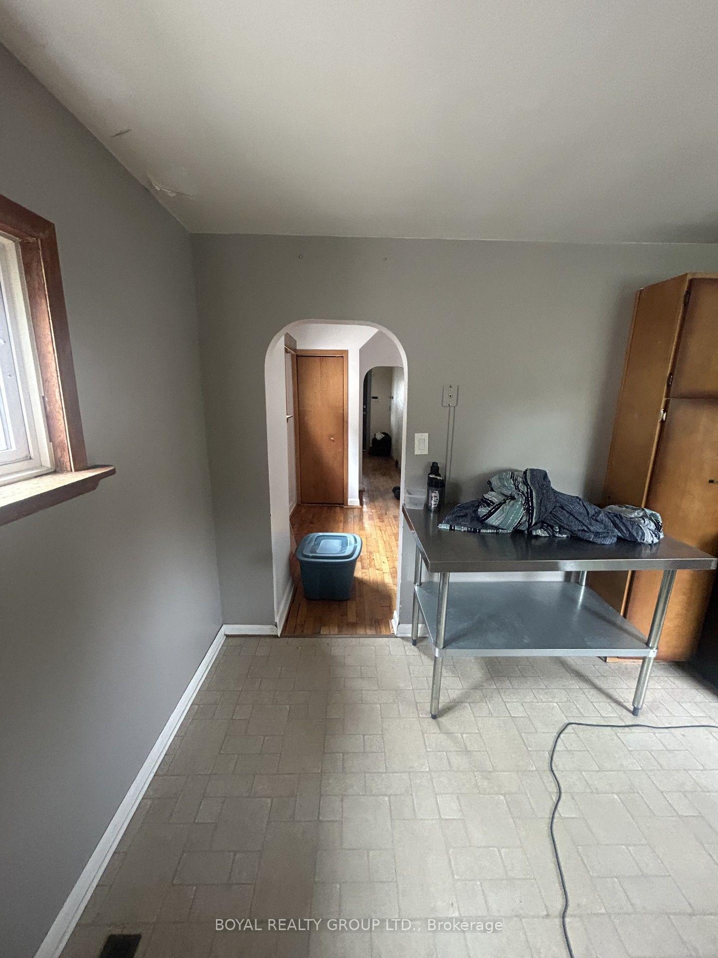 Photo 10 of 321 Cameron Street, Thunder Bay, East End — HOMEH