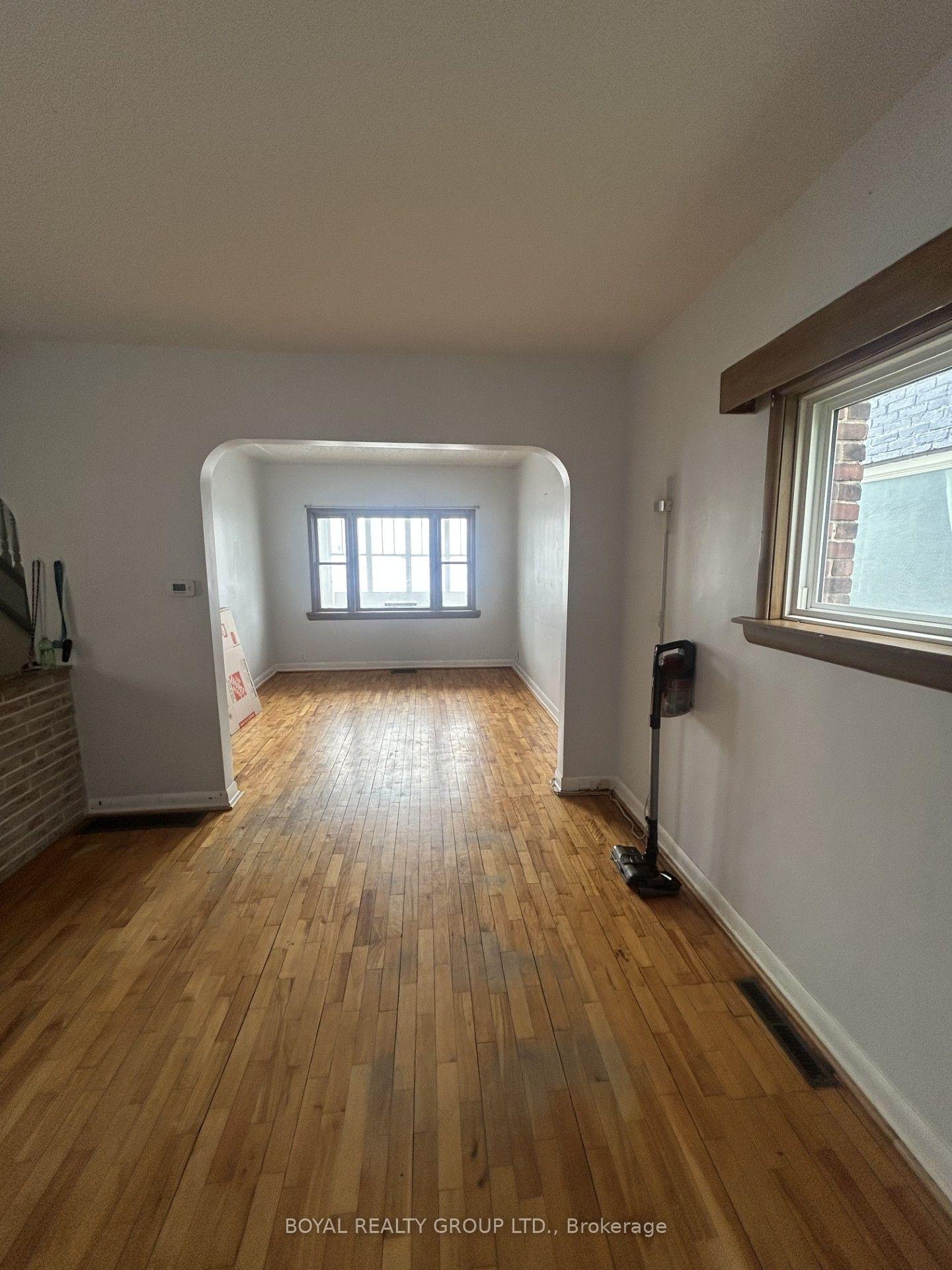Photo 11 of 321 Cameron Street, Thunder Bay, East End — HOMEH