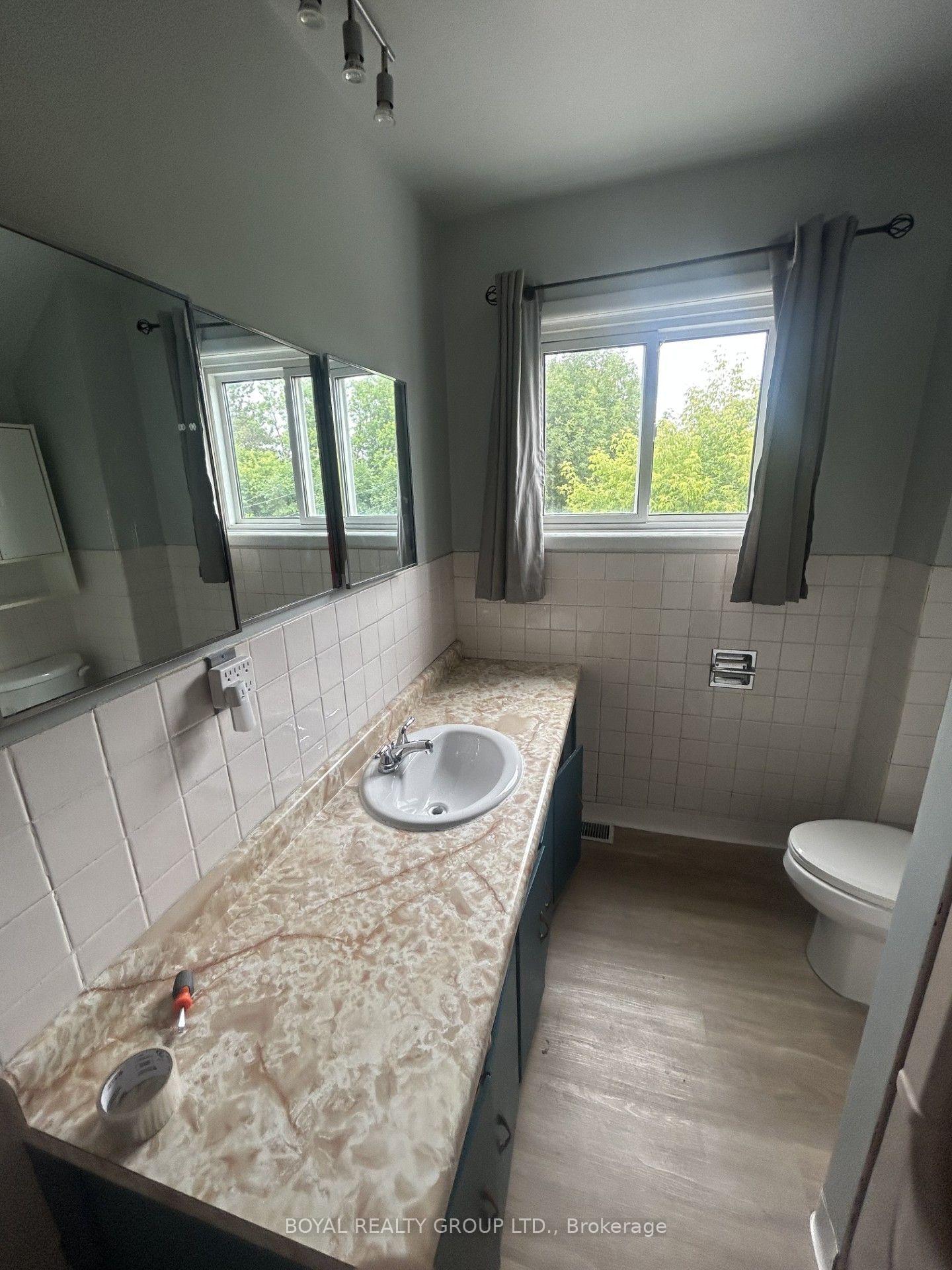 Photo 21 of 321 Cameron Street, Thunder Bay, East End — HOMEH