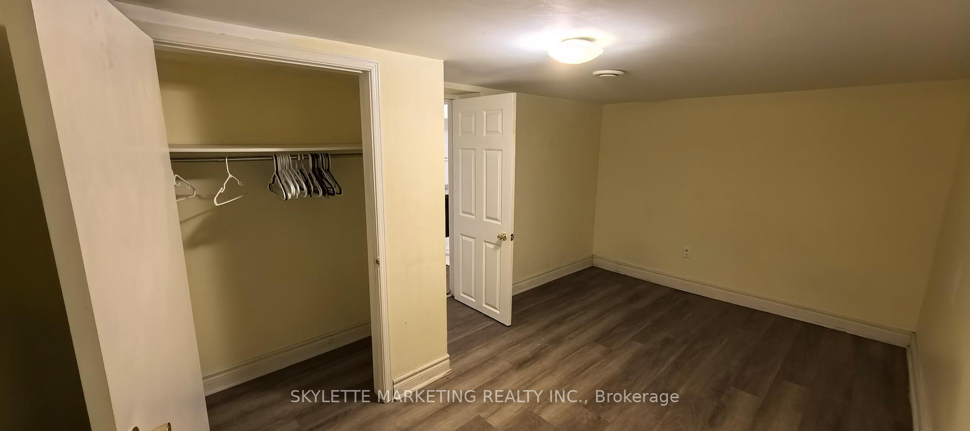 Photo 14 of Unit basement, 34 Ravenscroft Circle, North York, Bayview Village — HOMEH