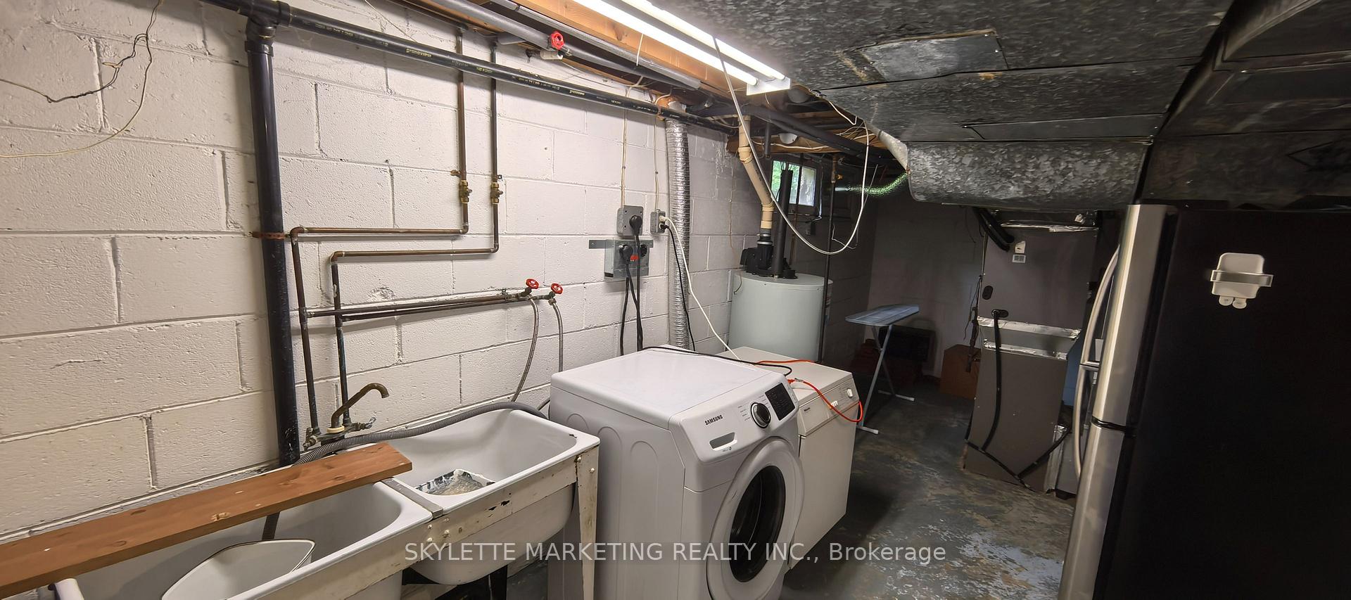 Photo 17 of Unit basement, 34 Ravenscroft Circle, North York, Bayview Village — HOMEH