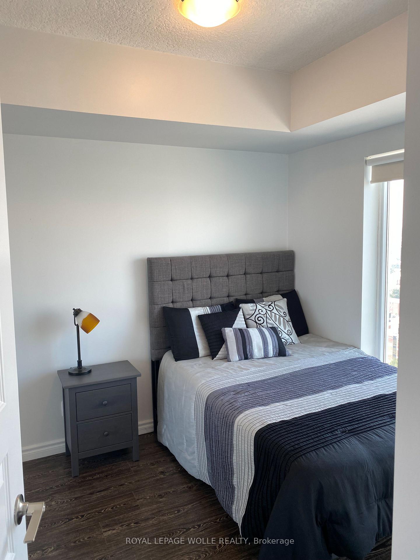 Photo 8 of Unit 2504, 158 King Street N, Waterloo, Beechwood/University — HOMEH