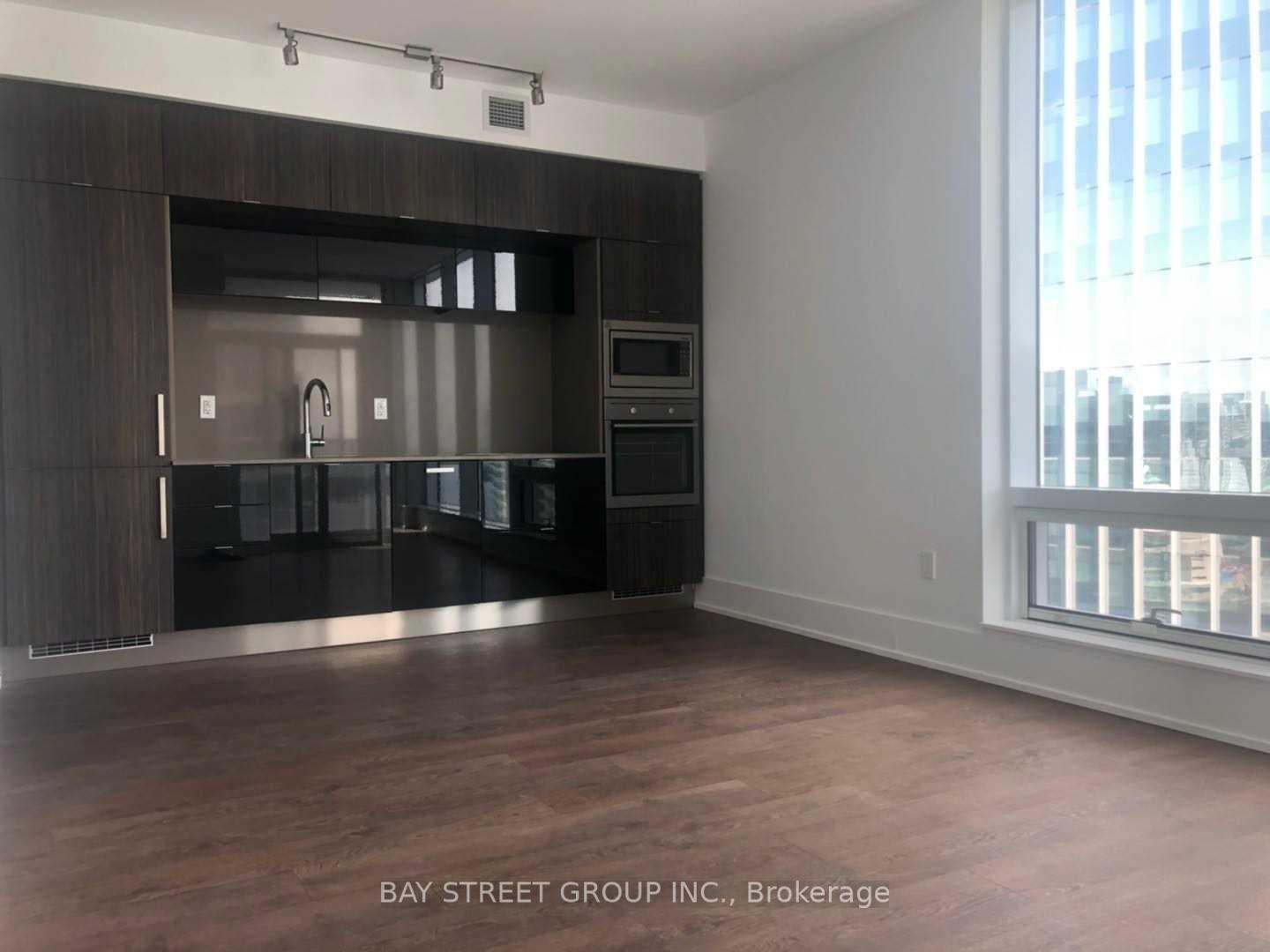 Photo 4 of Unit 3105, 10 York Street, Toronto, Waterfront Communities — HOMEH