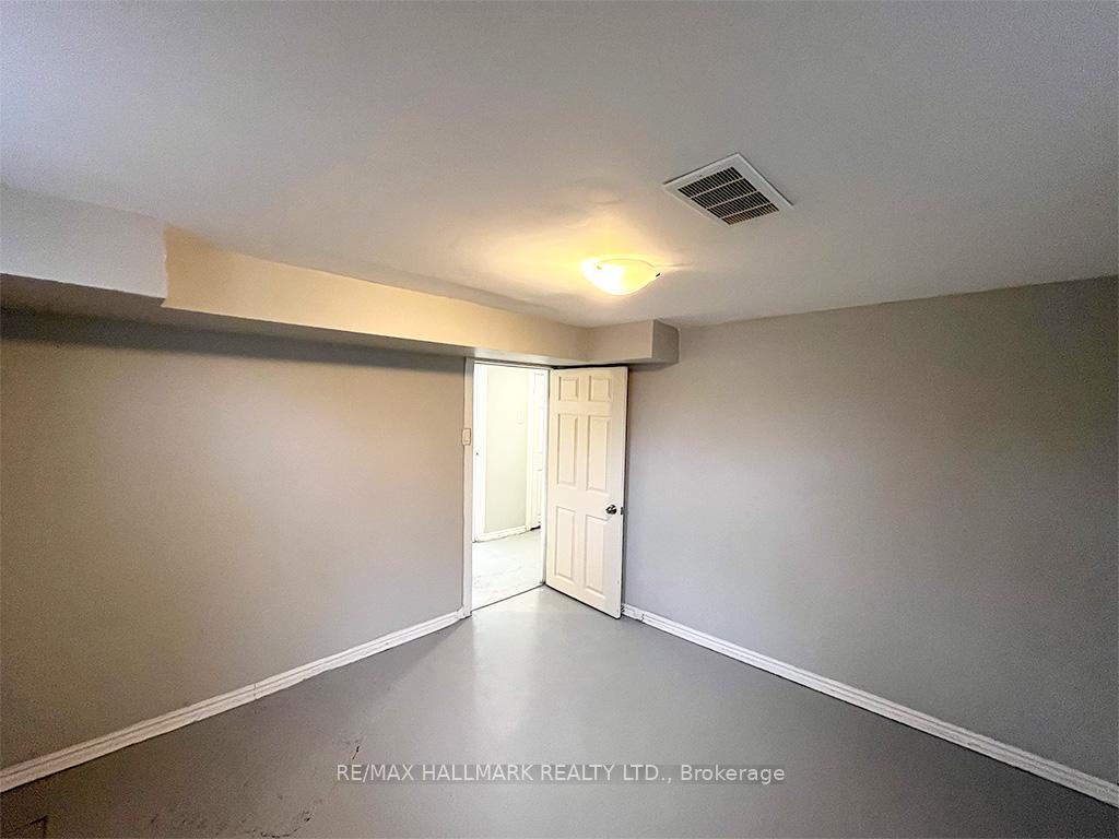 Photo 21 of 67 Claremore Avenue, Scarborough, Birchcliffe-Cliffside — HOMEH