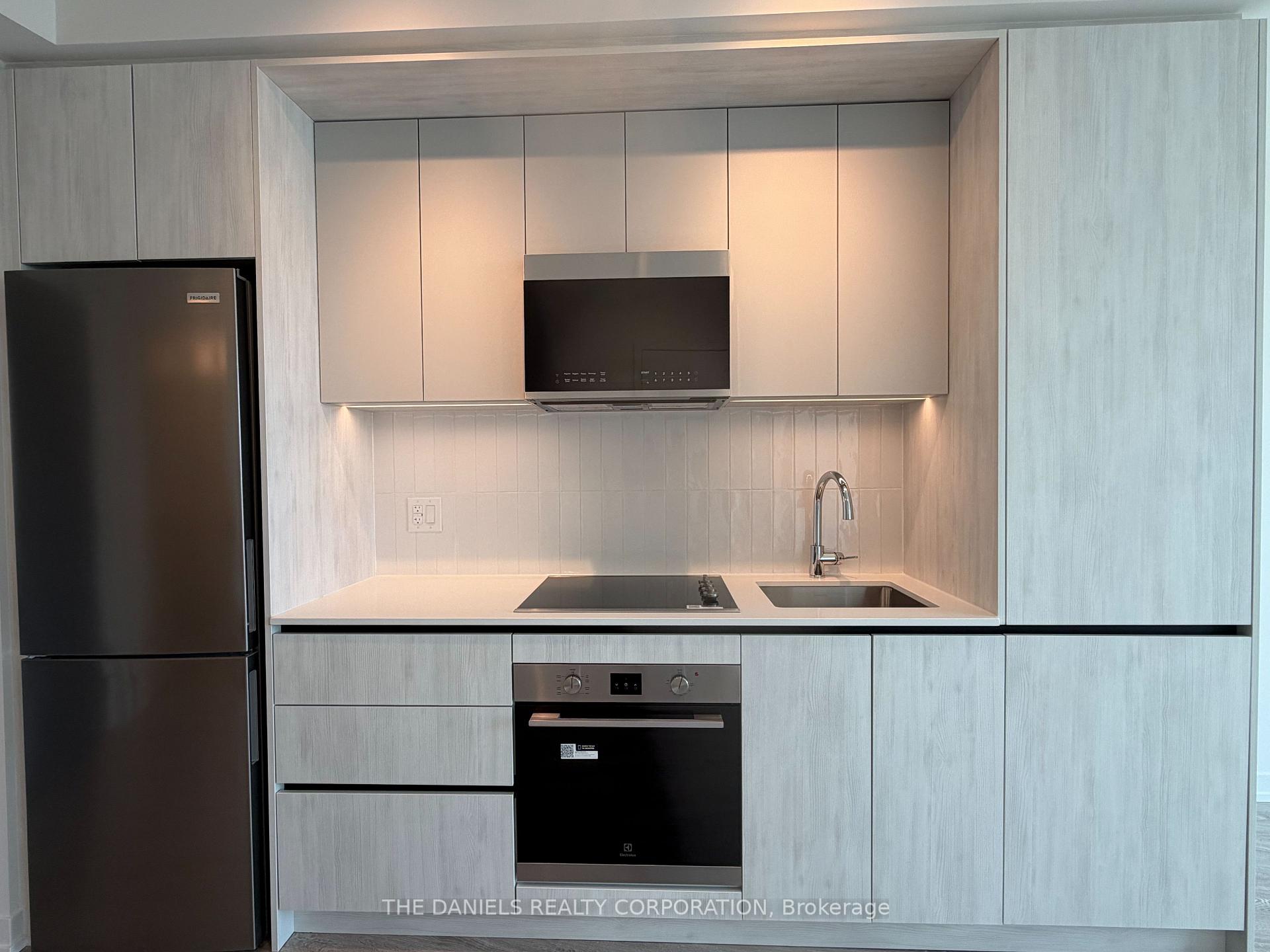 Front of Unit 1222, 2485 Eglinton Avenue W