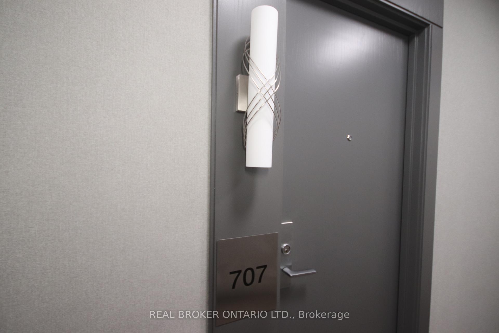 Photo 3 of Unit 707, 90 Absolute Avenue, Mississauga, City Centre — HOMEH