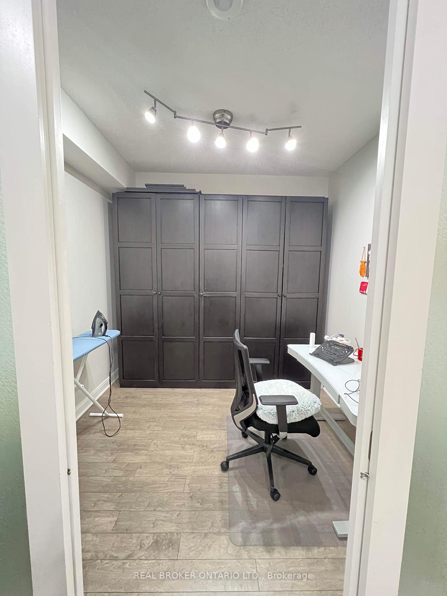 Photo 6 of Unit 707, 90 Absolute Avenue, Mississauga, City Centre — HOMEH
