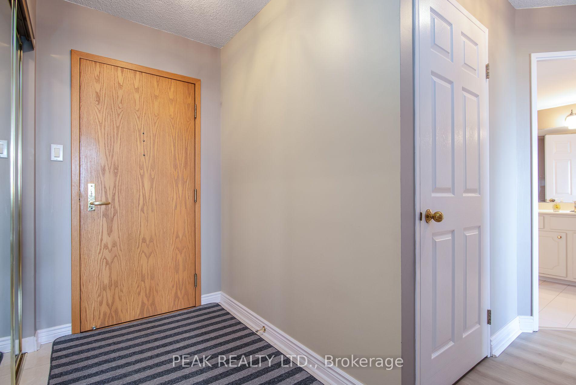 Photo 9 of Unit 2008, 6 Willow Street, Waterloo, Uptown Waterloo/North Ward — HOMEH