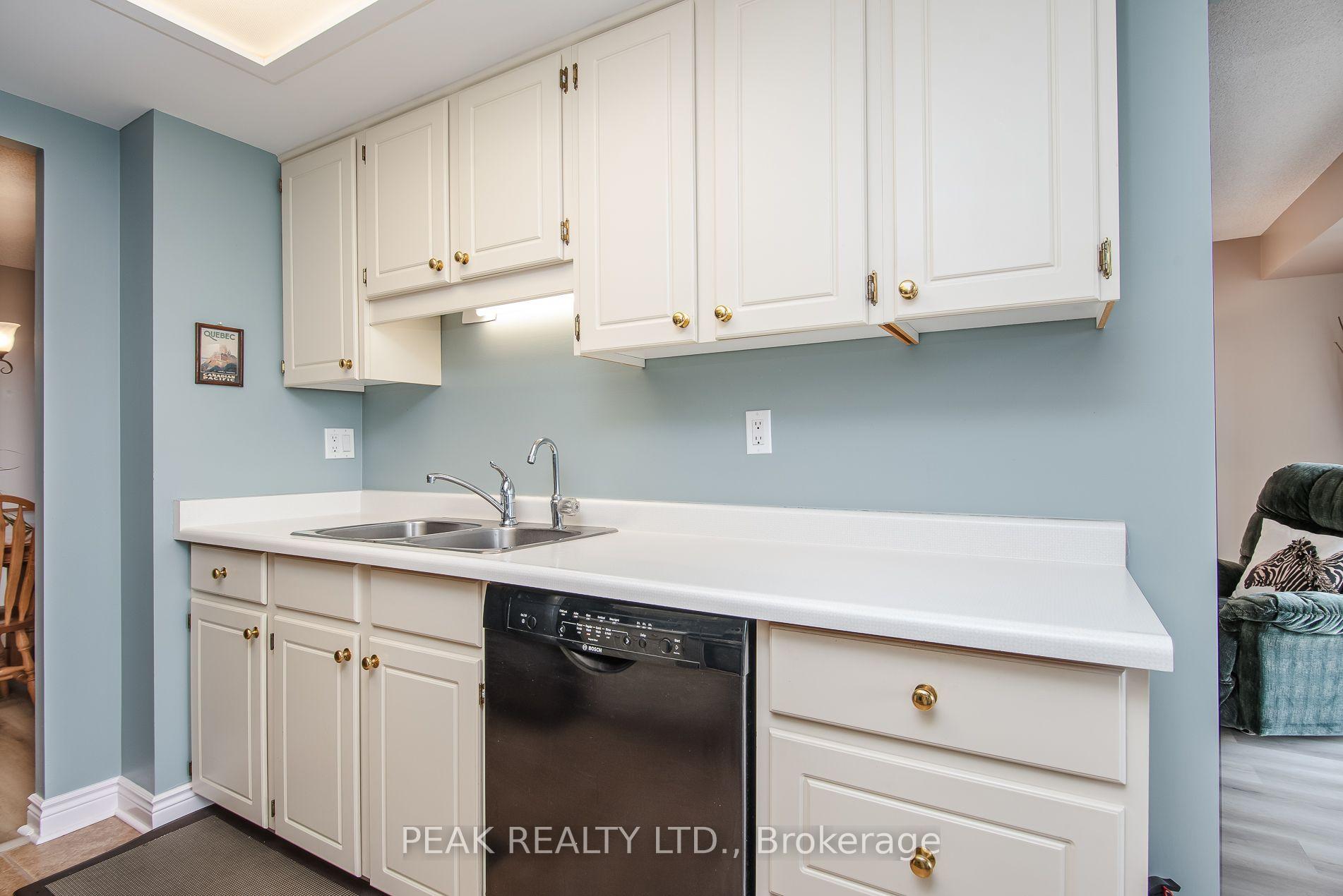 Photo 19 of Unit 2008, 6 Willow Street, Waterloo, Uptown Waterloo/North Ward — HOMEH