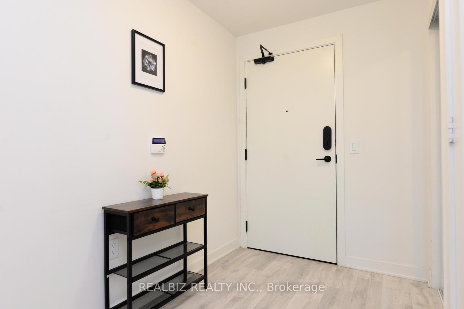 Photo 7 of Unit 1233, 70 Princess Street, Toronto, Waterfront Communities — HOMEH