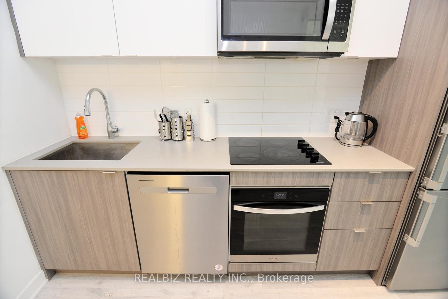 Photo 12 of Unit 1233, 70 Princess Street, Toronto, Waterfront Communities — HOMEH