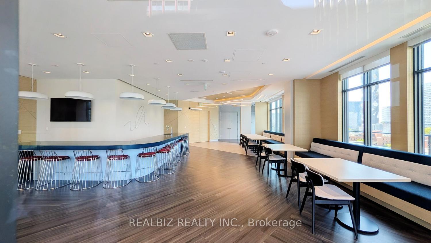 Photo 42 of Unit 1233, 70 Princess Street, Toronto, Waterfront Communities — HOMEH