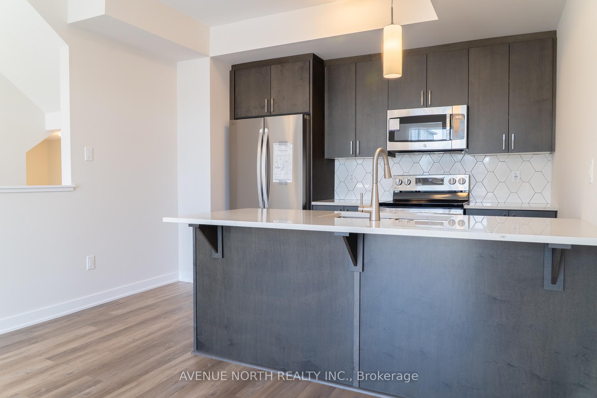 Photo 11 of 650 Corporal Private, Ottawa, Blossom Park/Kemp Park/Findlay Creek — HOMEH
