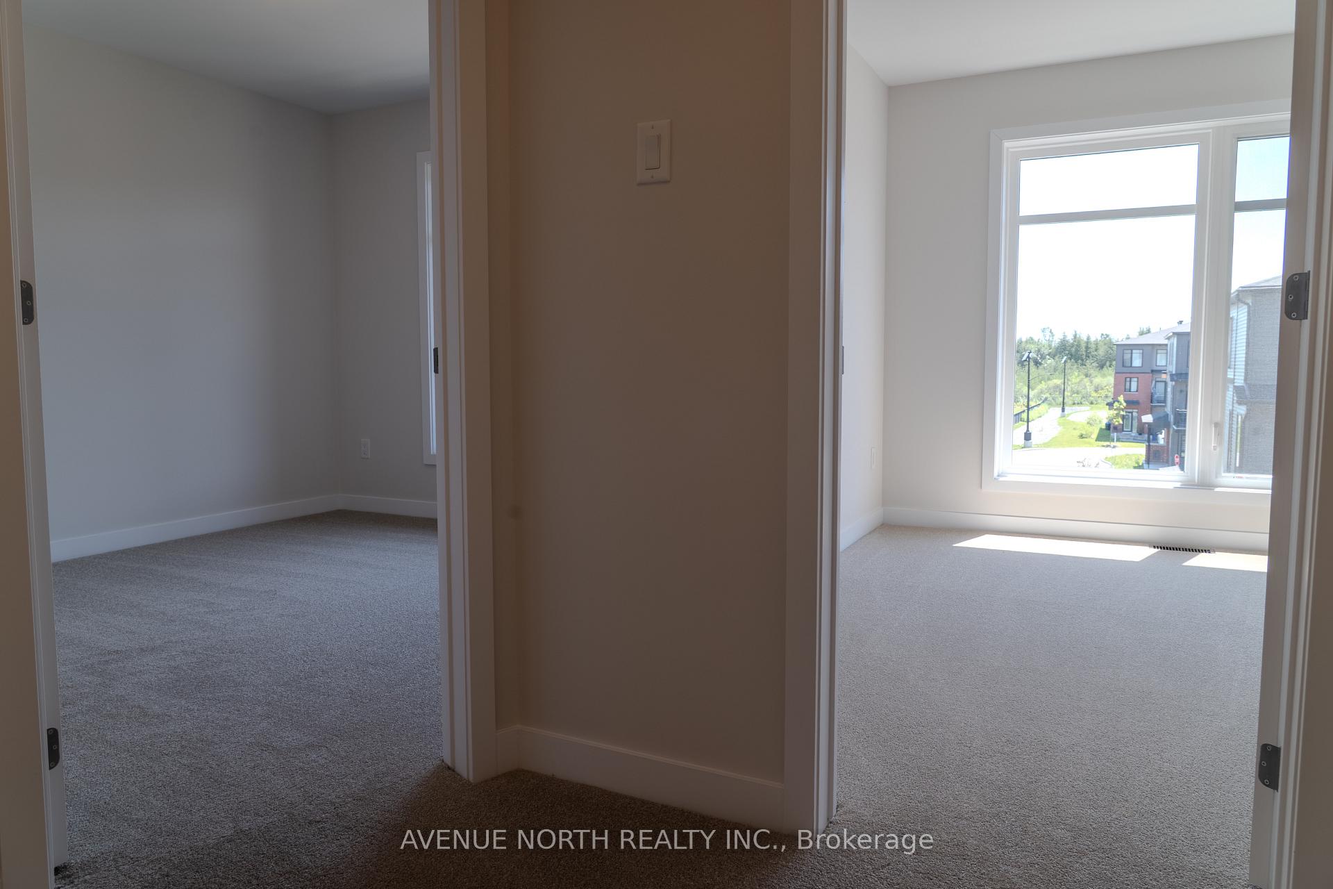 Photo 16 of 650 Corporal Private, Ottawa, Blossom Park/Kemp Park/Findlay Creek — HOMEH