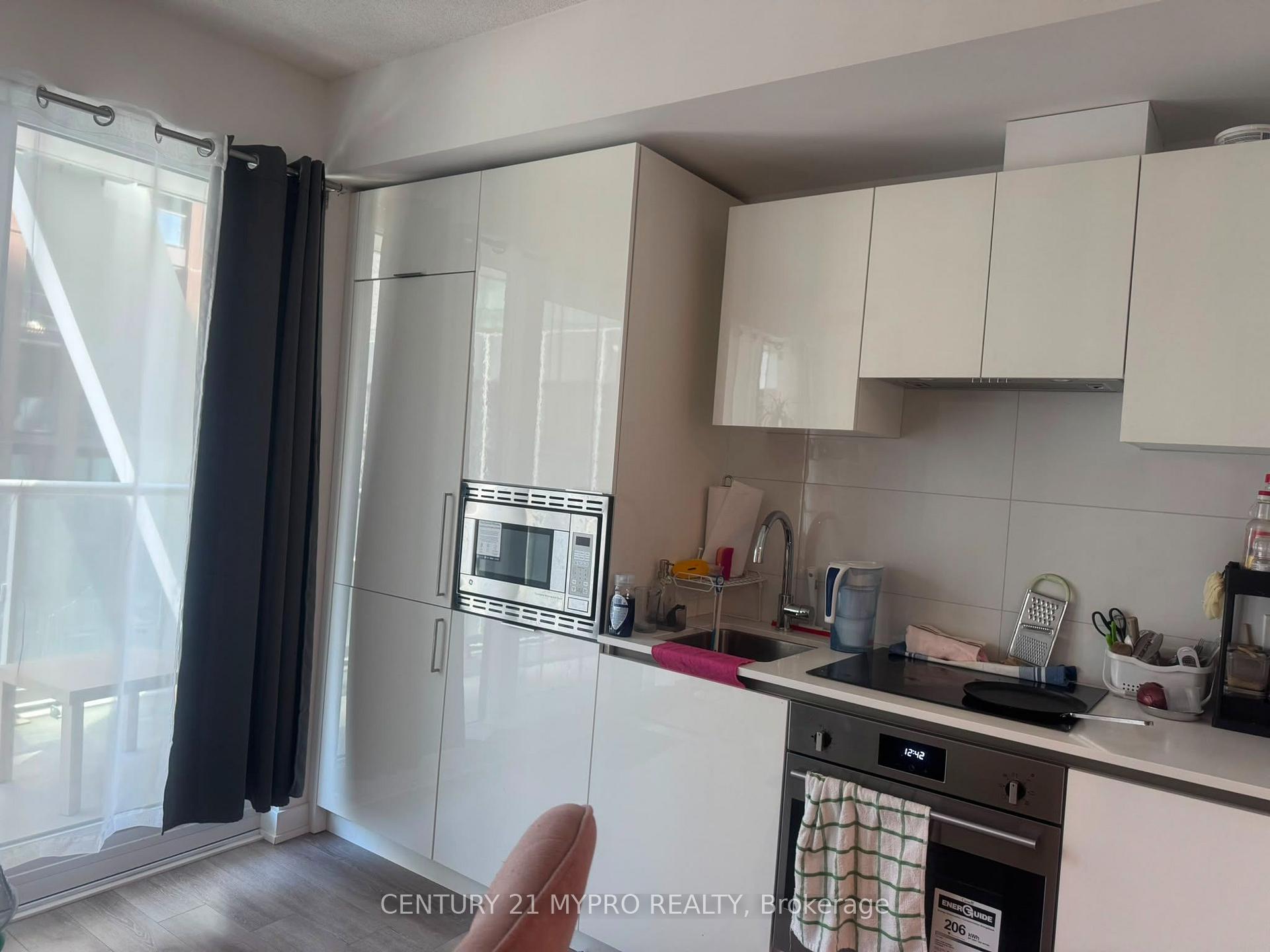 Photo 3 of Unit 1636, 230 Simcoe Street, Toronto, Kensington-Chinatown — HOMEH