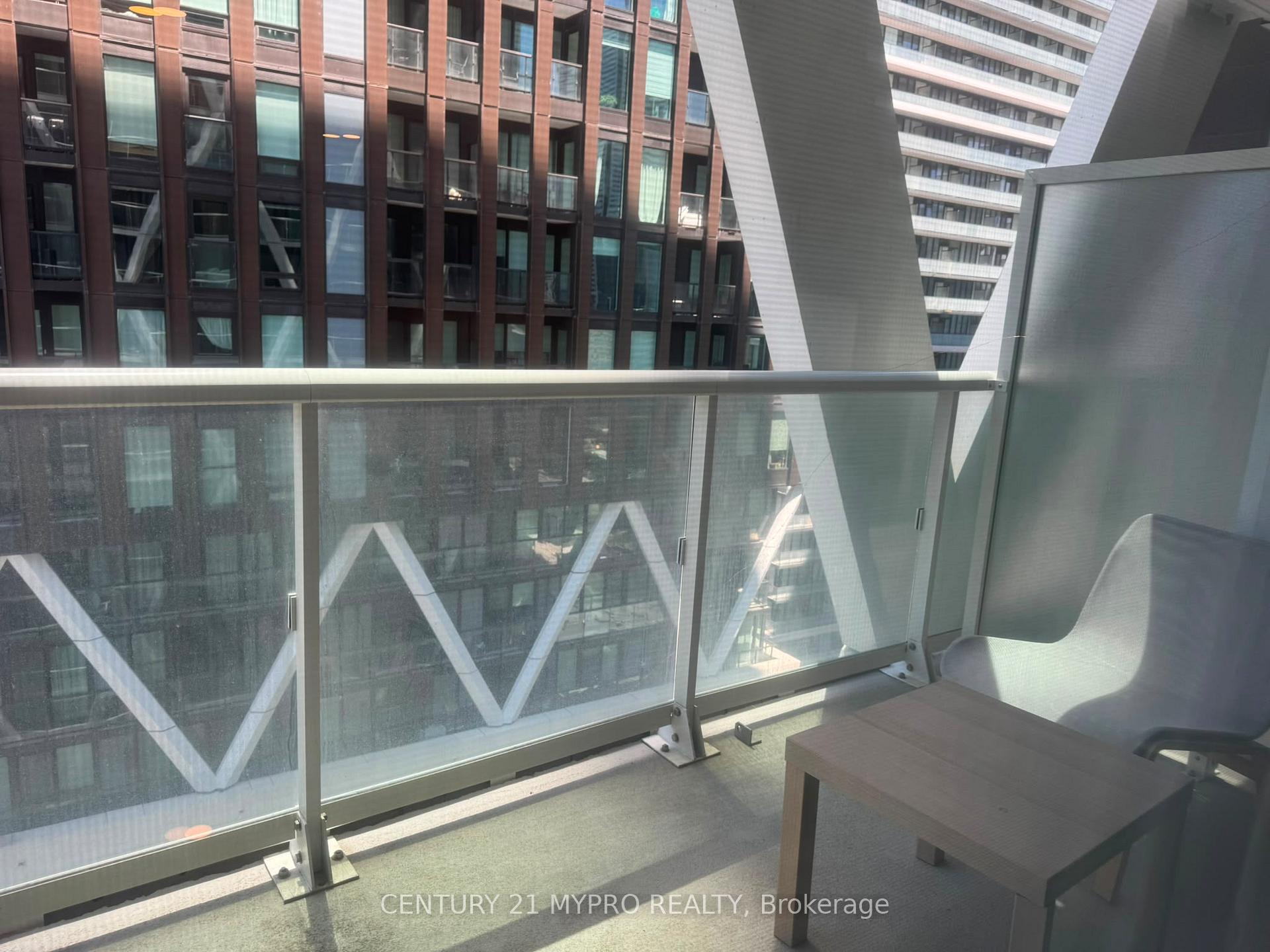 Photo 10 of Unit 1636, 230 Simcoe Street, Toronto, Kensington-Chinatown — HOMEH