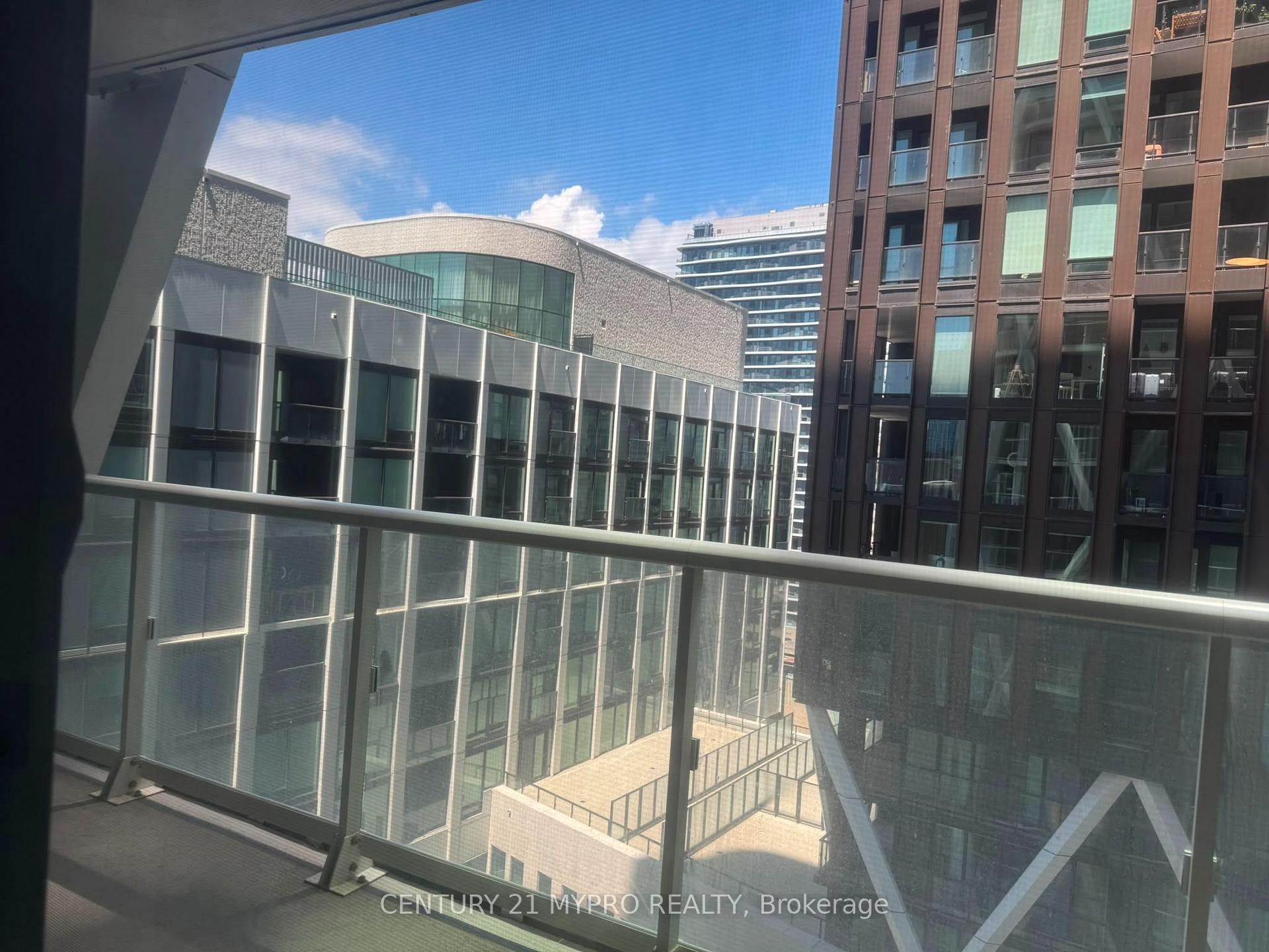 Photo 11 of Unit 1636, 230 Simcoe Street, Toronto, Kensington-Chinatown — HOMEH