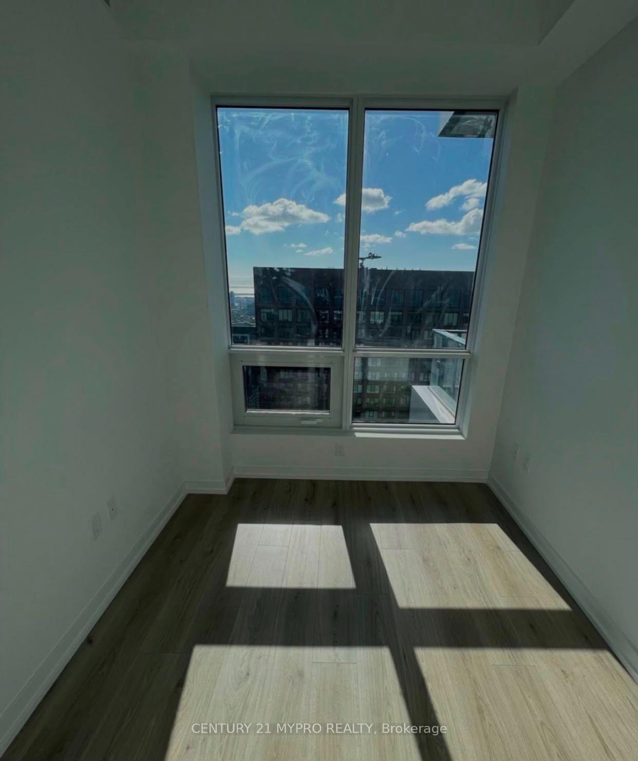 Photo 4 of Unit 2008, 395 Bloor Street E, Toronto, North St. James Town — HOMEH