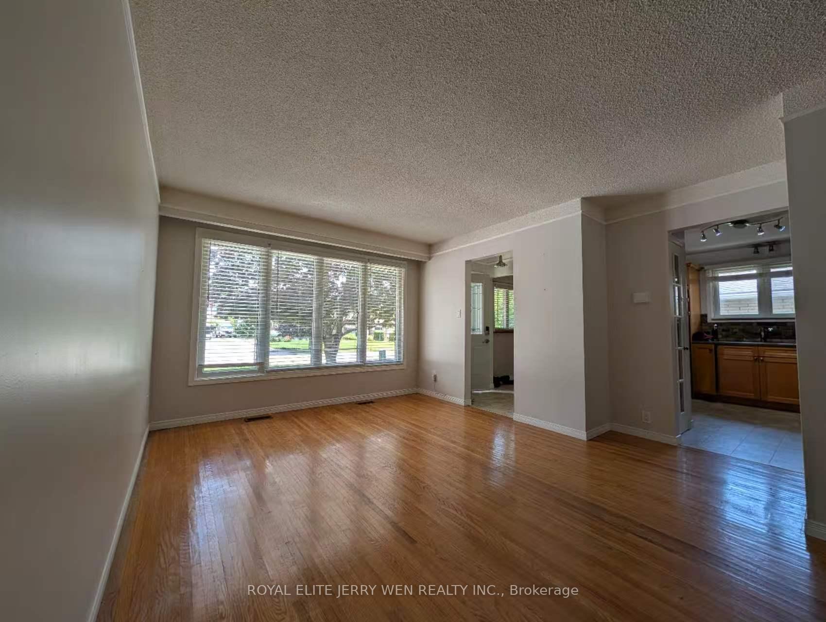 Photo 6 of 784 Central Park Boulevard N, Oshawa, Centennial — HOMEH