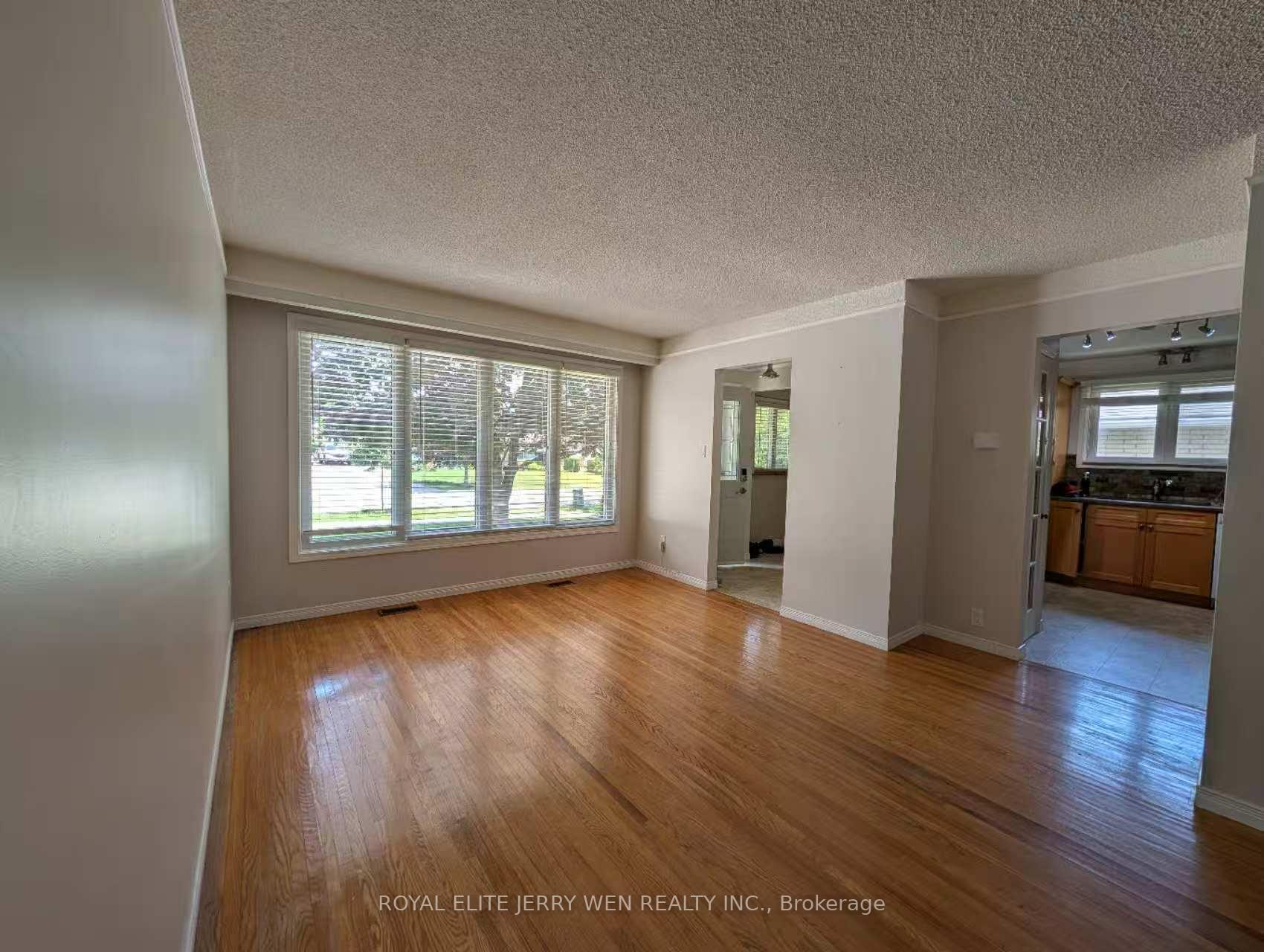 Photo 8 of 784 Central Park Boulevard N, Oshawa, Centennial — HOMEH