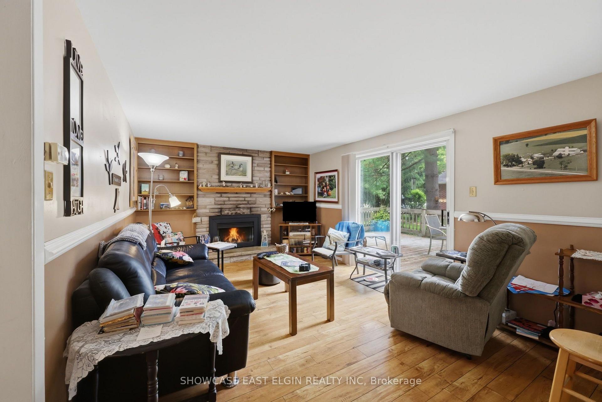 Photo 11 of 10 Pierce Street, Aylmer — HOMEH
