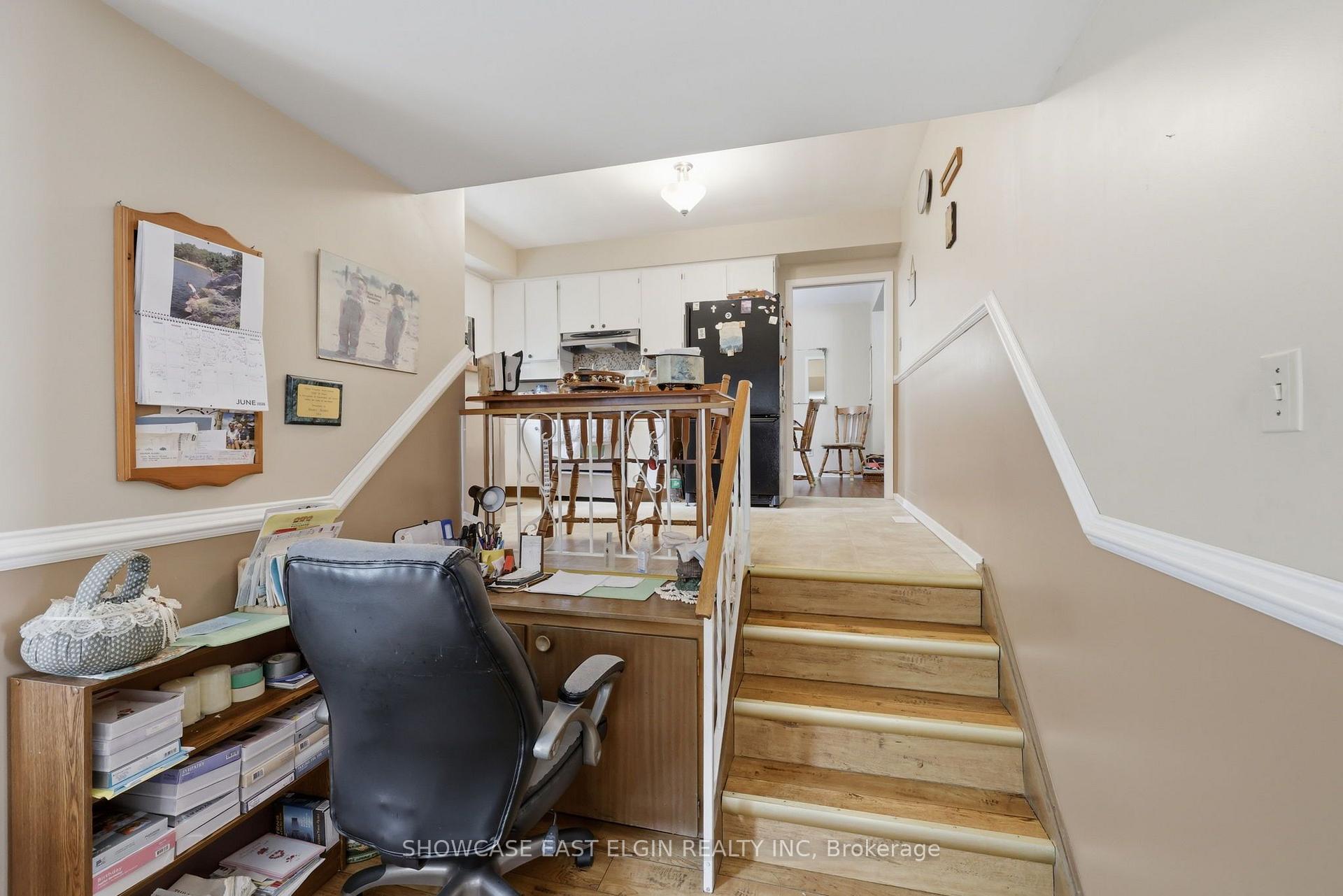 Photo 12 of 10 Pierce Street, Aylmer — HOMEH
