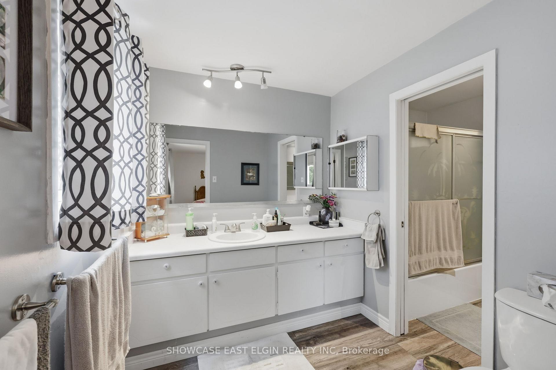 Photo 15 of 10 Pierce Street, Aylmer — HOMEH