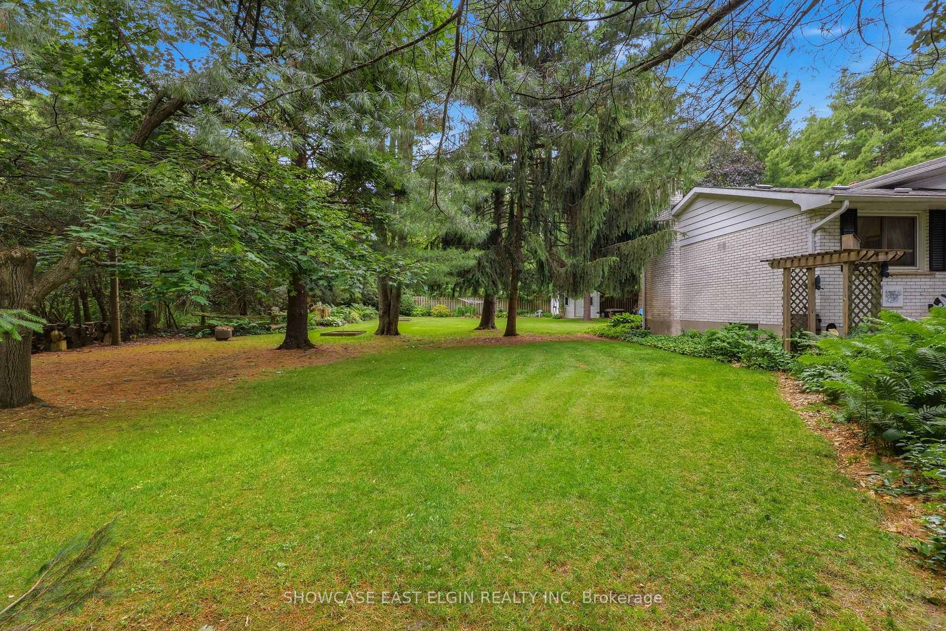 Photo 27 of 10 Pierce Street, Aylmer — HOMEH