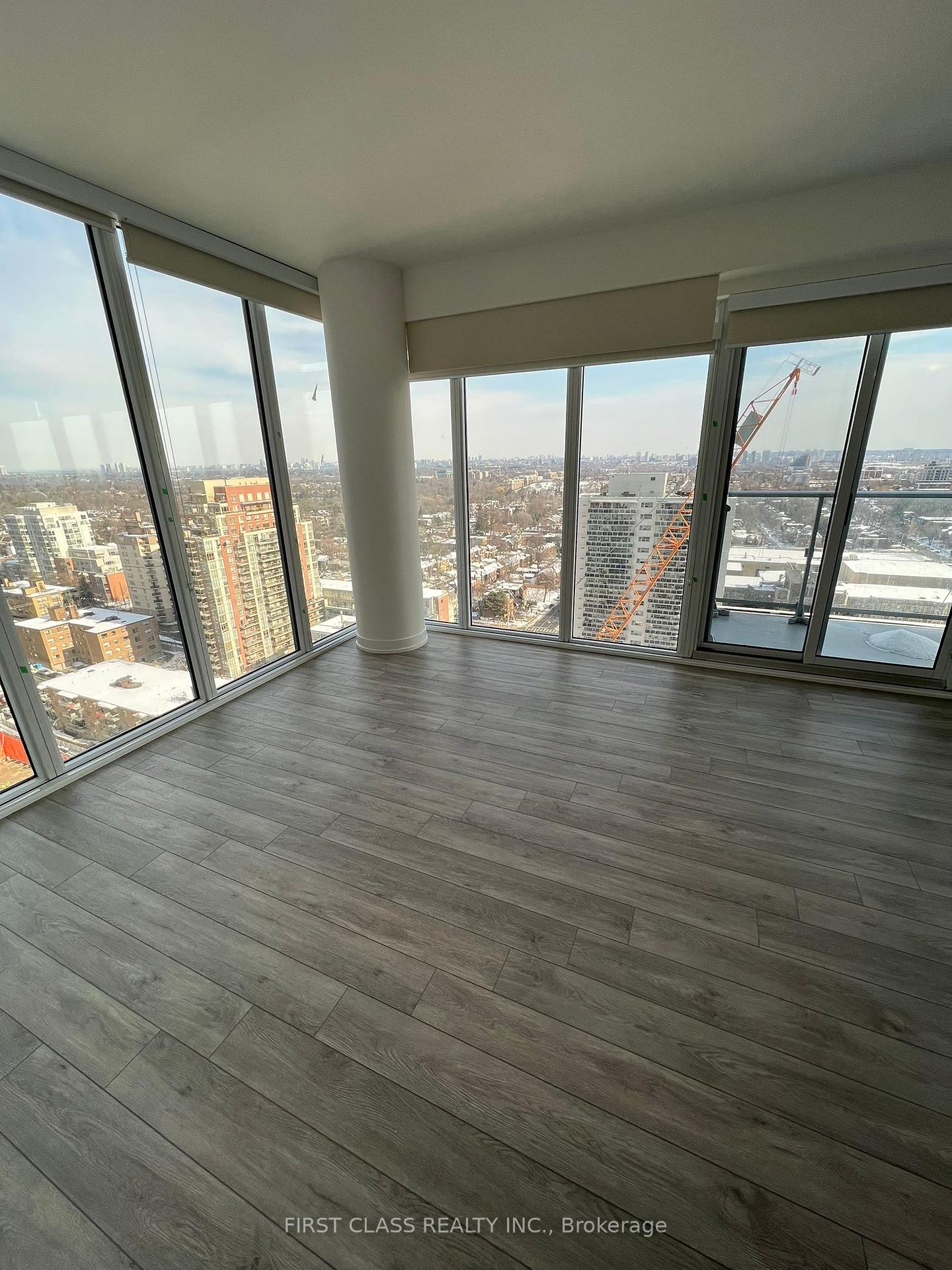 Photo 4 of Unit 2103, 195 Redpath Avenue, Toronto, Mount Pleasant East — HOMEH