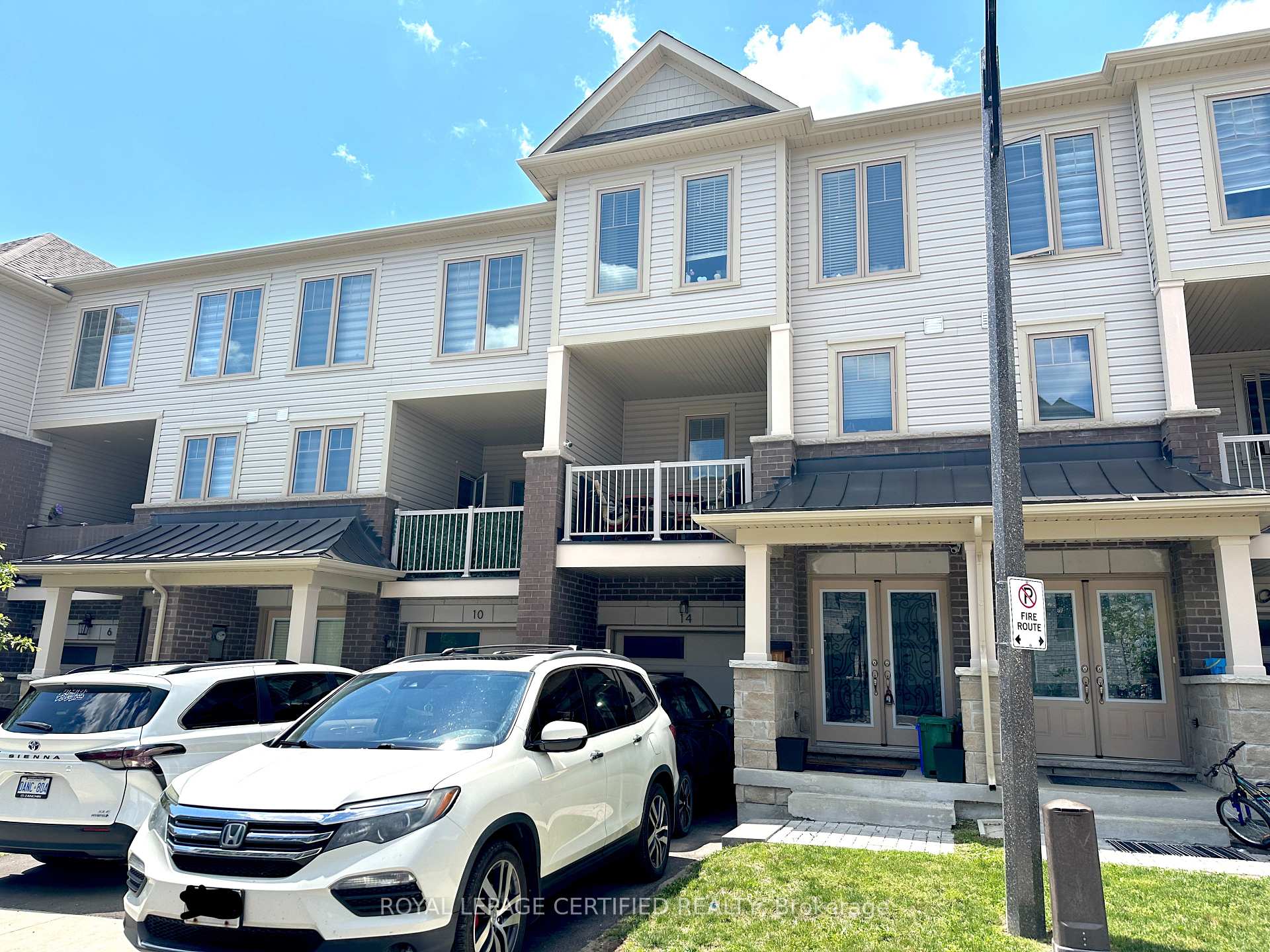 Photo 1 of 14 Ambereen Place, Clarington, Bowmanville — HOMEH
