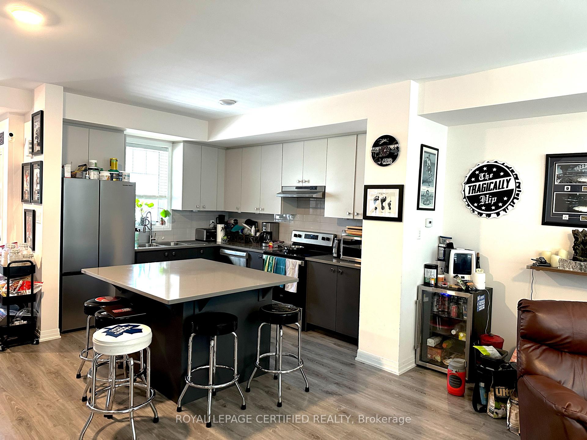 Photo 9 of 14 Ambereen Place, Clarington, Bowmanville — HOMEH