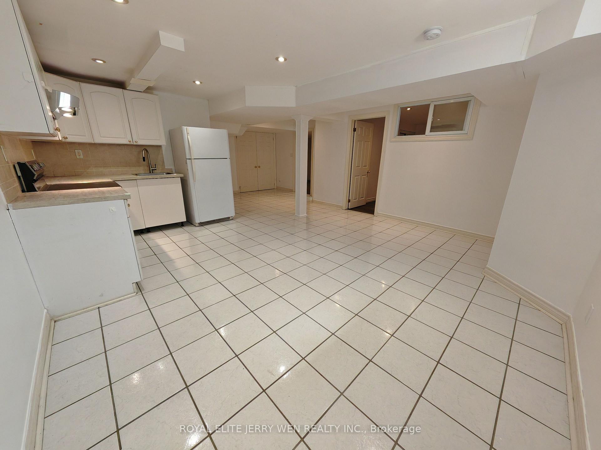 Photo 3 of Unit Basement, 57 Garland Crescent, Richmond Hill, Rouge Woods — HOMEH