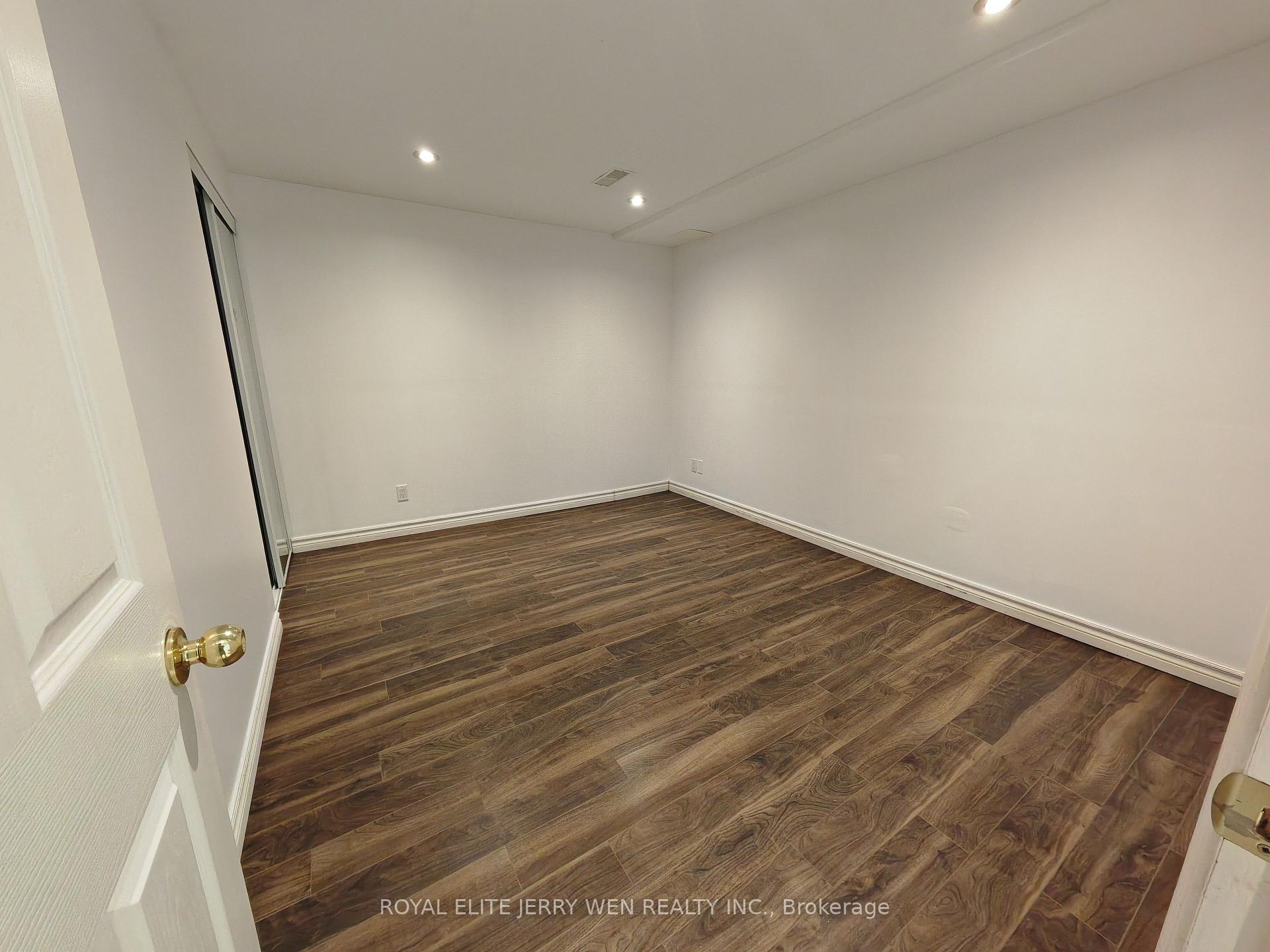 Photo 5 of Unit Basement, 57 Garland Crescent, Richmond Hill, Rouge Woods — HOMEH