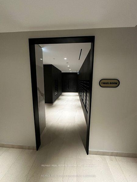 Photo 5 of Unit 306, 117 Broadway Avenue, Toronto, Mount Pleasant West — HOMEH