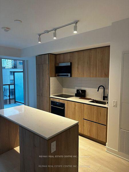 Photo 9 of Unit 306, 117 Broadway Avenue, Toronto, Mount Pleasant West — HOMEH