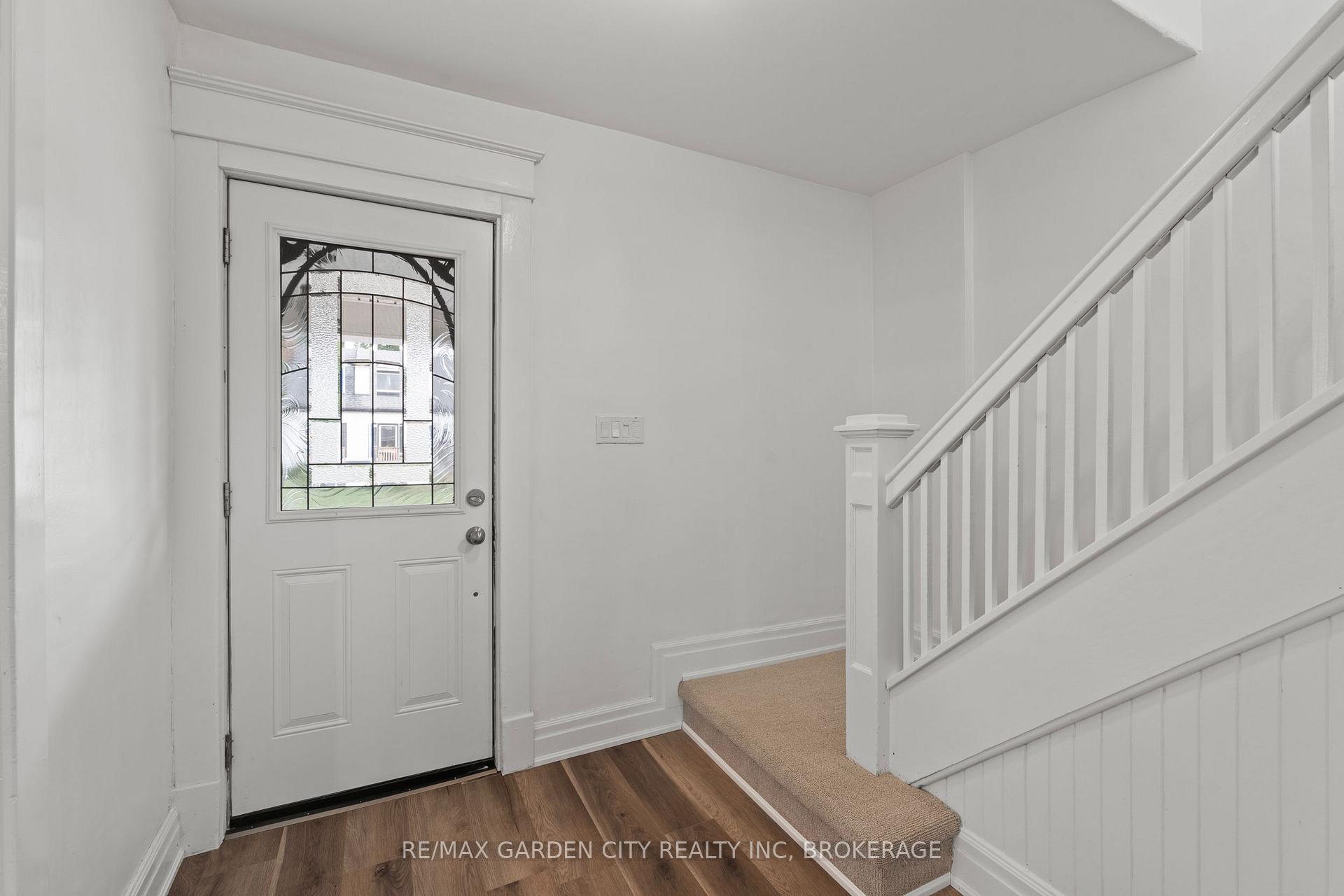 Photo 4 of 6294 Culp Street, Niagara Falls, Dorchester — HOMEH